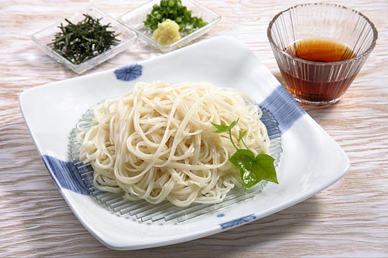 Milky белый моноглицерид моностеарата глицерина порошка улучшает вкус и упругость лапш